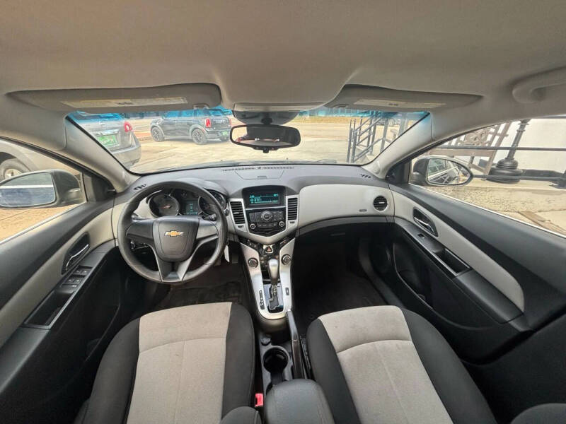 2011 Chevrolet Cruze LS