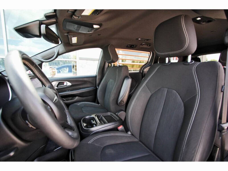 2022 Chrysler Pacifica Touring