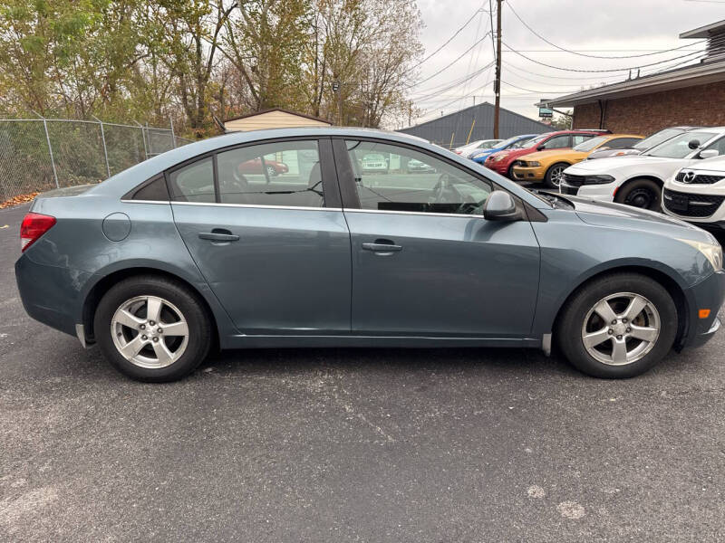 2012 Chevrolet Cruze 1LT photo 8