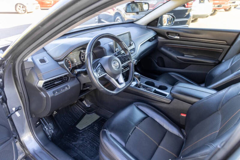 2021 Nissan Altima 2.5 SR