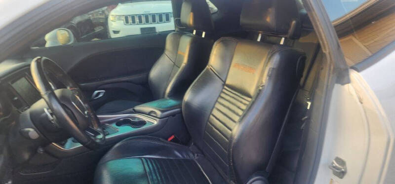 2015 Dodge Challenger R/T Plus Shaker