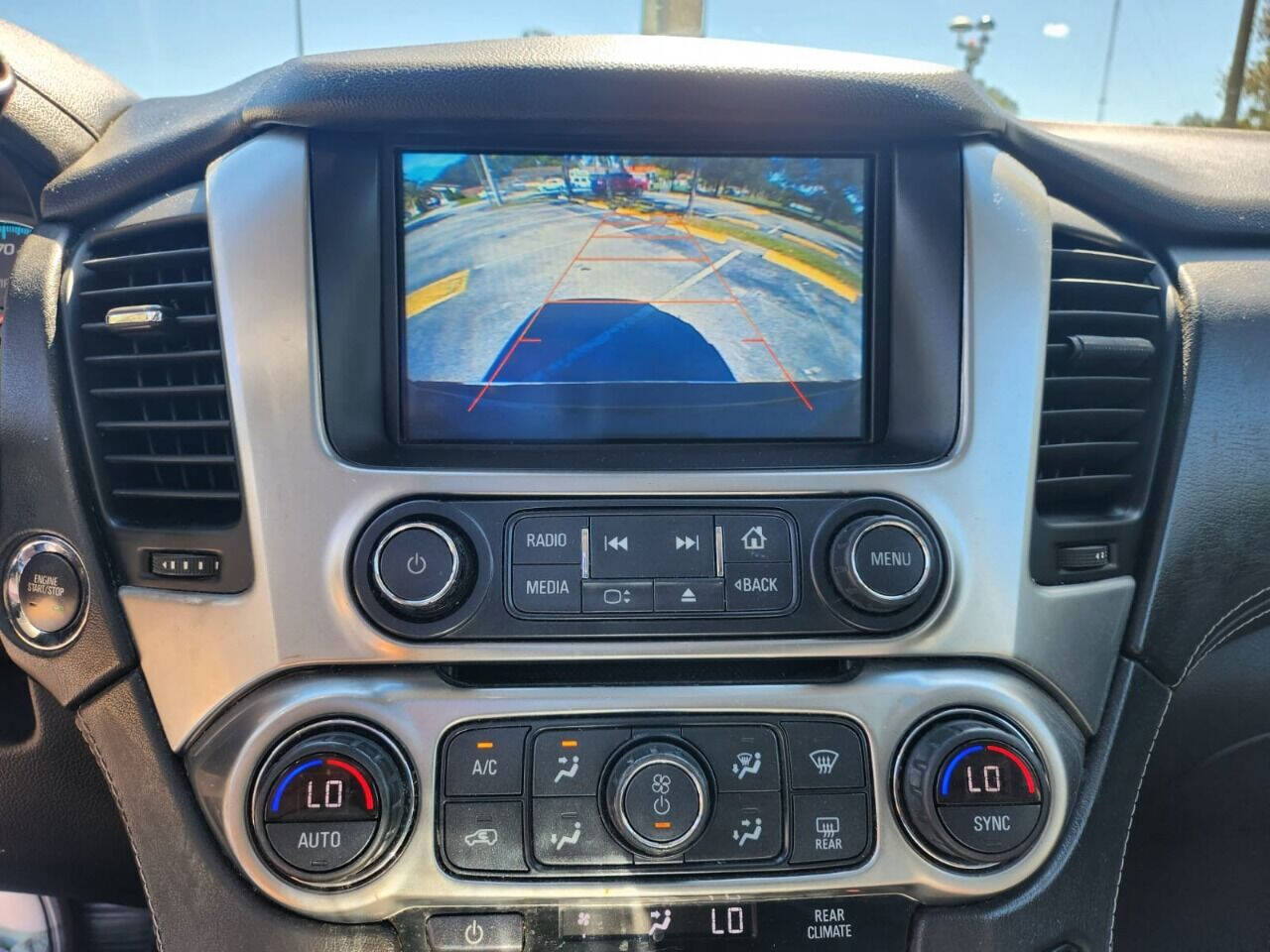 2016 CHEVROLET Suburban SUV / Crossover - $21,995