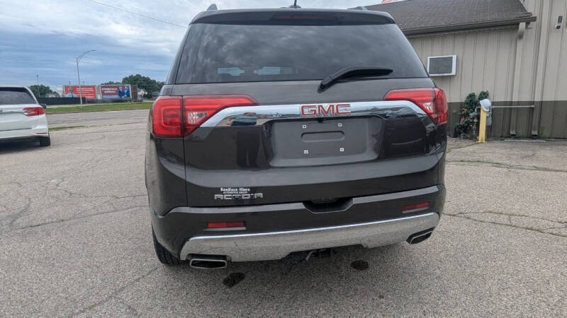 2019 GMC Acadia Denali