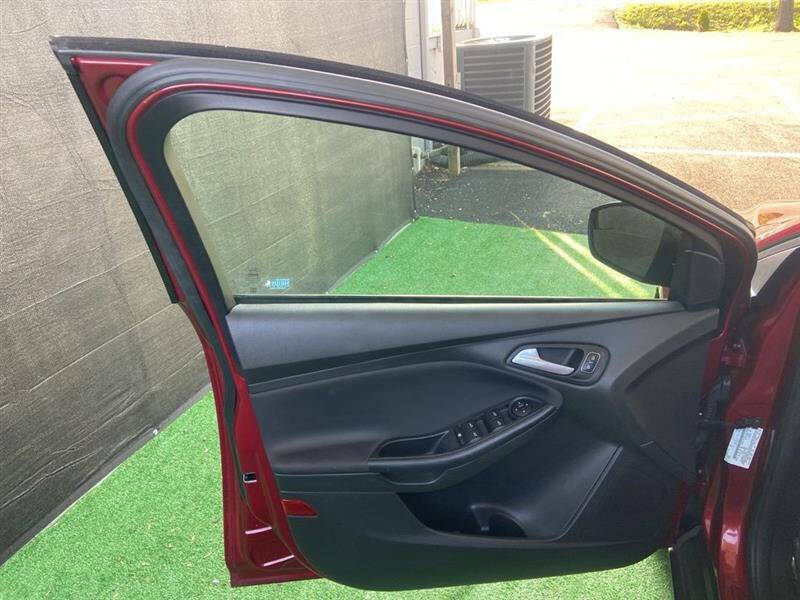 2017 Ford Focus SE