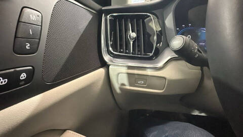2023 Volvo S60 B5 Core Dark Theme