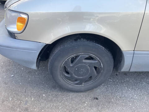 2000 Toyota Sienna LE