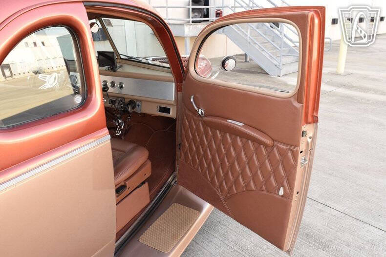 1940 Ford Deluxe