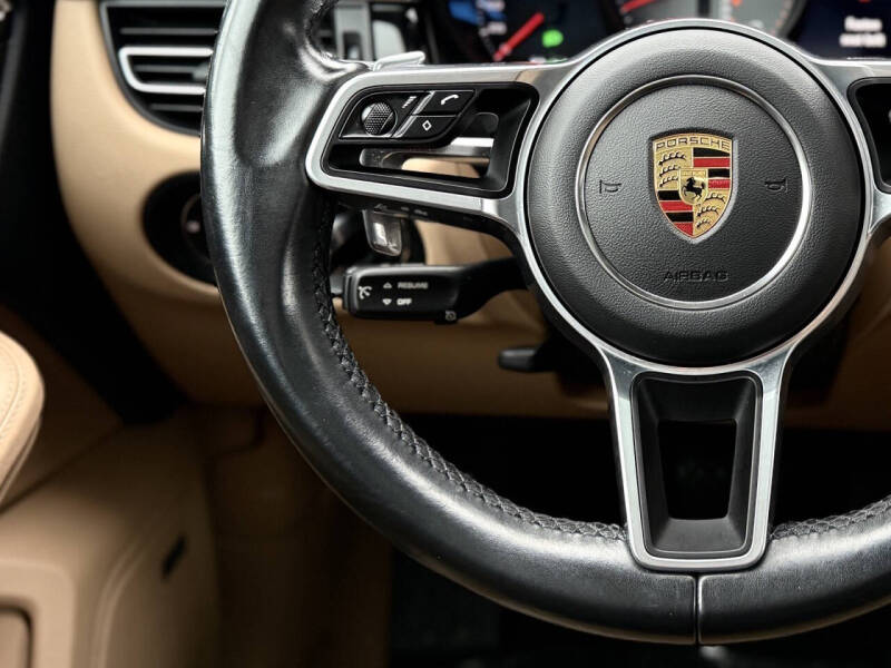 2021 Porsche Macan S