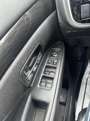 2017 Mitsubishi Outlander SEL