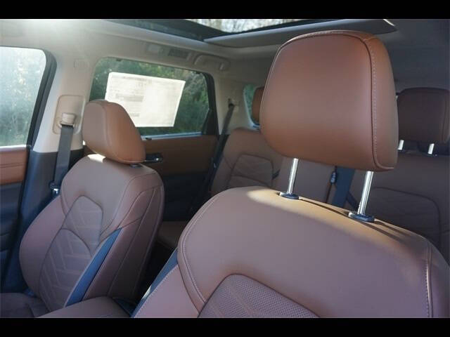 2025 Nissan Pathfinder Platinum