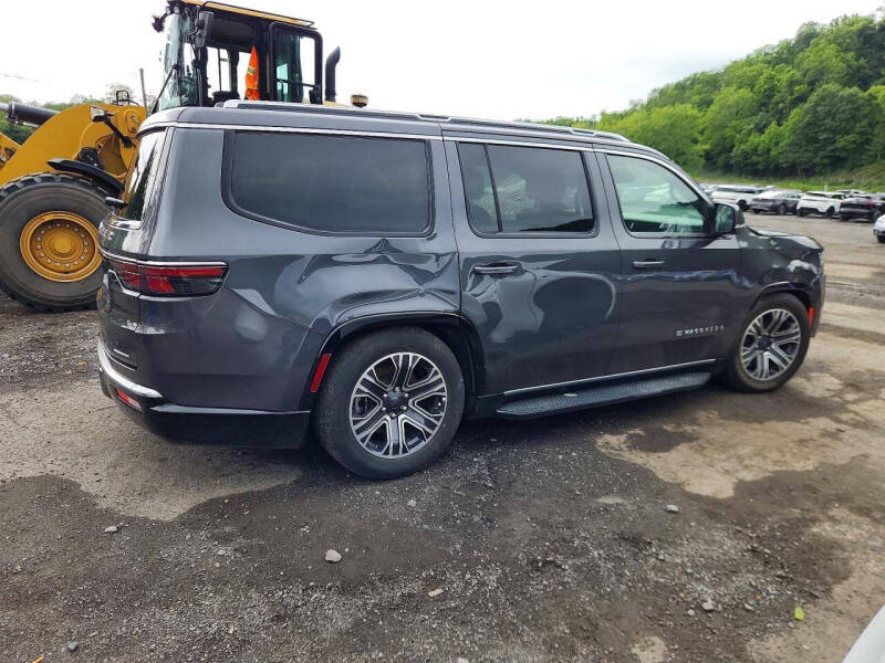 2022 Jeep Wagoneer