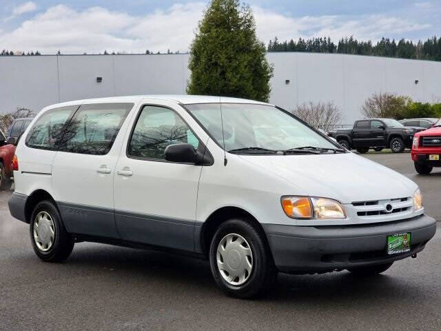 1998 Toyota Sienna CE