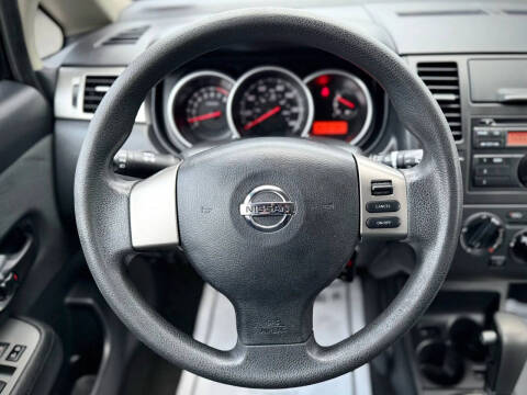 2012 Nissan Versa 1.8 S