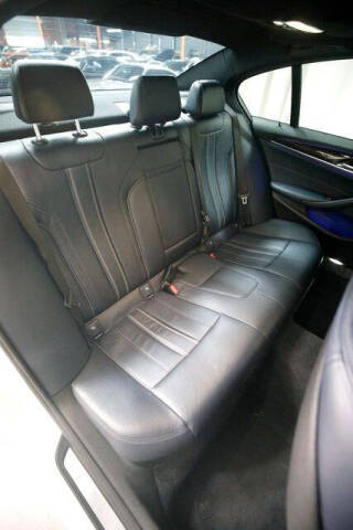 2018 BMW 5 Series 530i