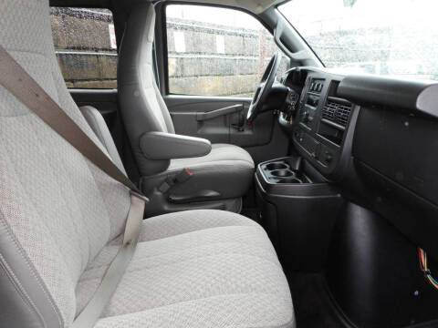 2017 Chevrolet Express LT 3500