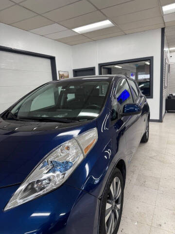 2016 Nissan LEAF SV