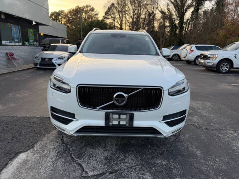 2017 Volvo XC90 T6 Momentum