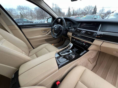 2015 BMW 5 Series 528i xDrive