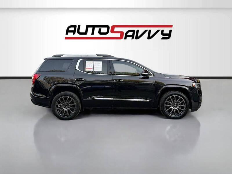 2022 GMC Acadia Denali