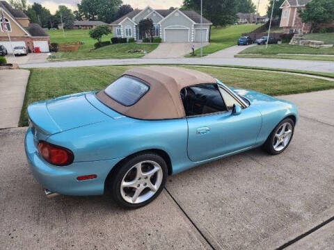 2002 Mazda MX-5 Miata LS
