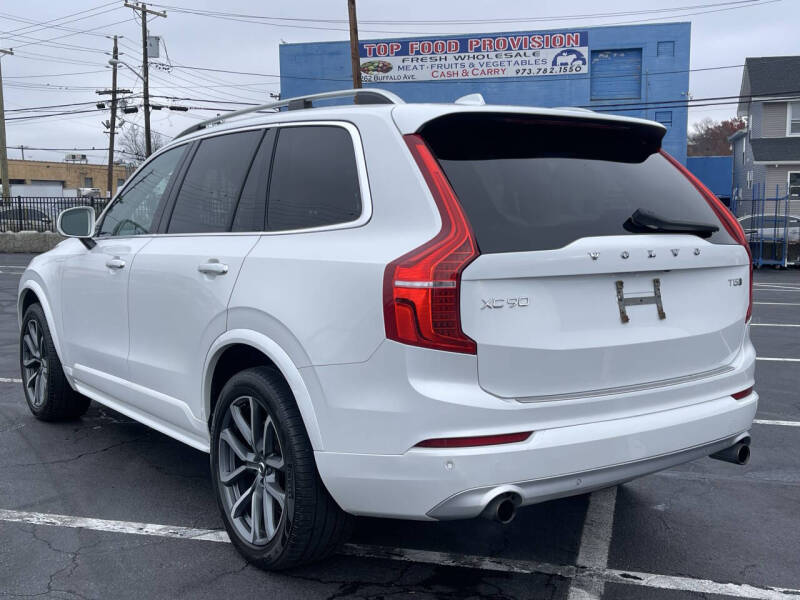 2019 Volvo XC90 T5 Momentum