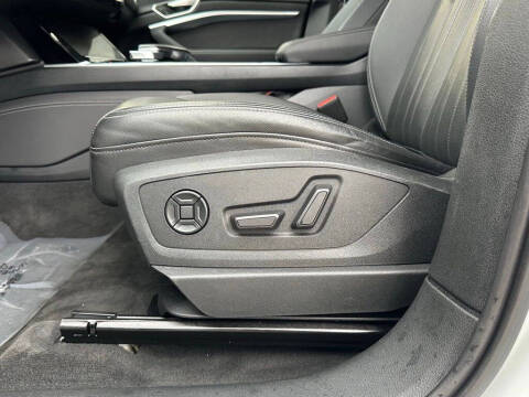 2024 Audi Q8 e-tron quattro Premium Plus