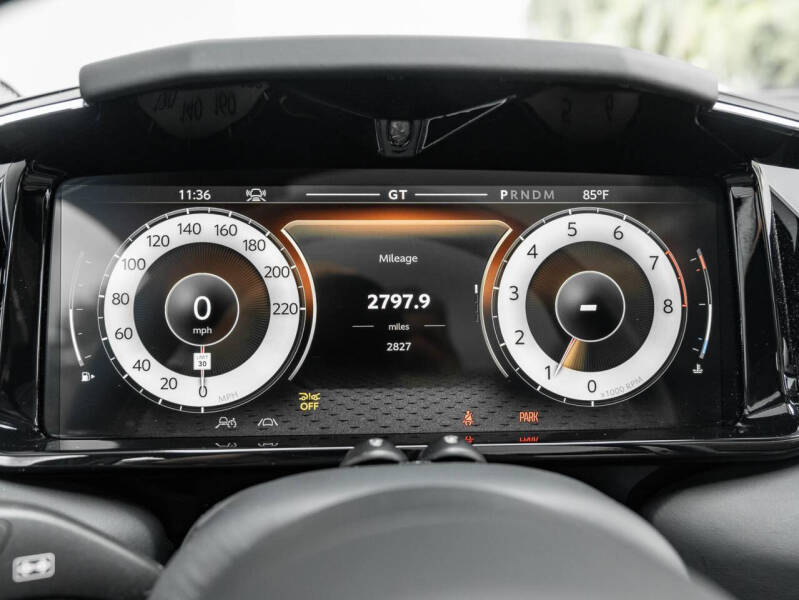 2025 Aston Martin Vanquish