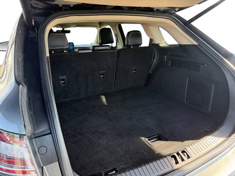 2022 Lincoln Nautilus Standard