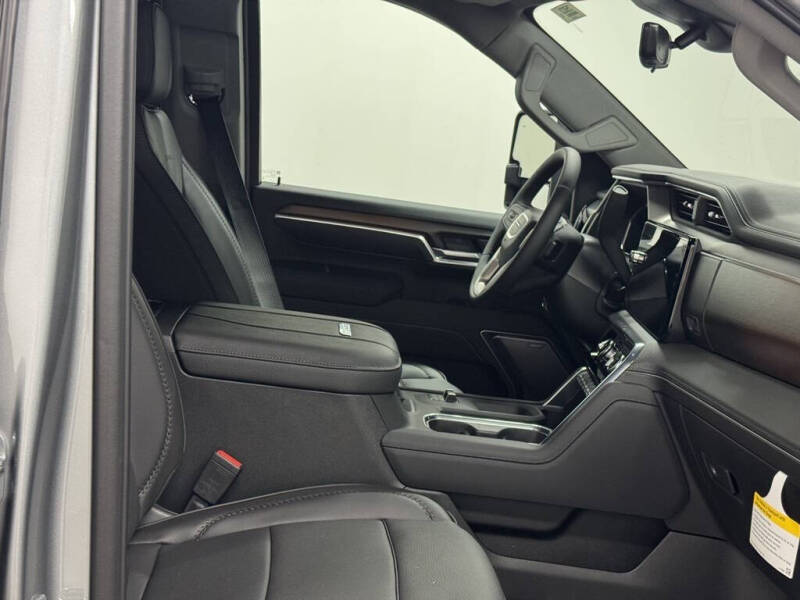 2025 GMC Sierra 2500HD