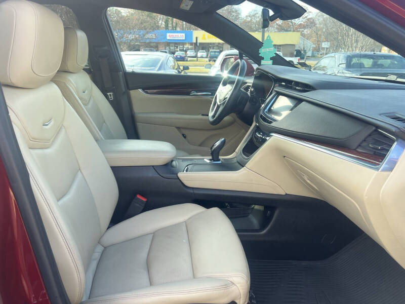 2017 Cadillac XT5 Luxury