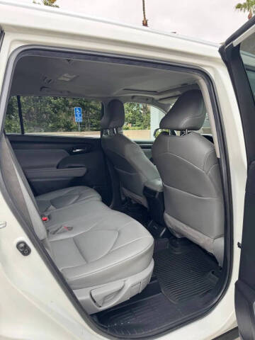 2020 Toyota Highlander XLE