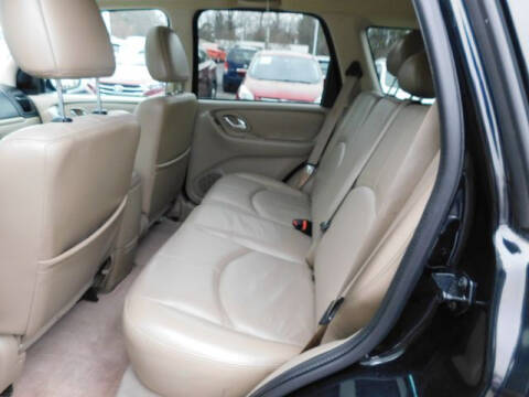 2005 Mazda Tribute s