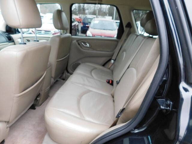 2005 Mazda Tribute s