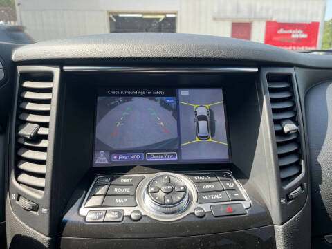 2015 Infiniti QX70