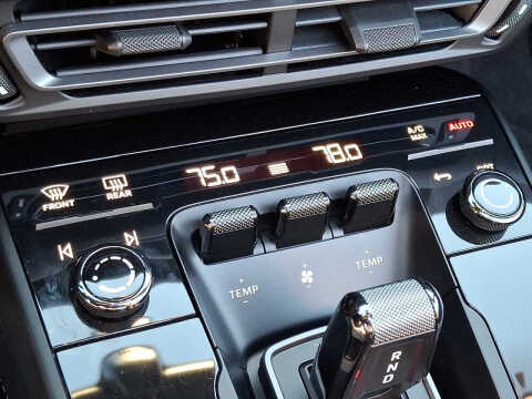 2022 Porsche 911 Carrera 4 GTS