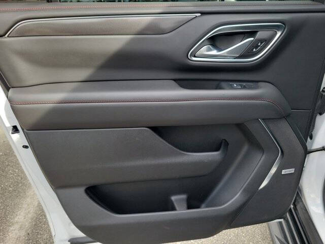 2024 Chevrolet Suburban RST