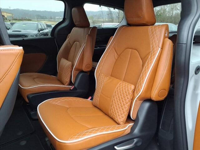 2026 Chrysler Pacifica Pinnacle