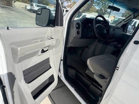 2013 Ford E-Series E-350 SD XL