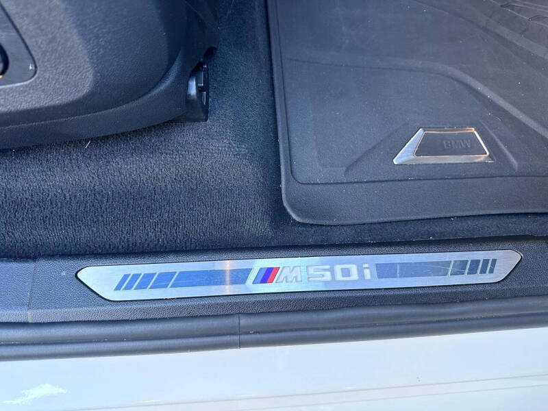 2022 BMW X5 M50i