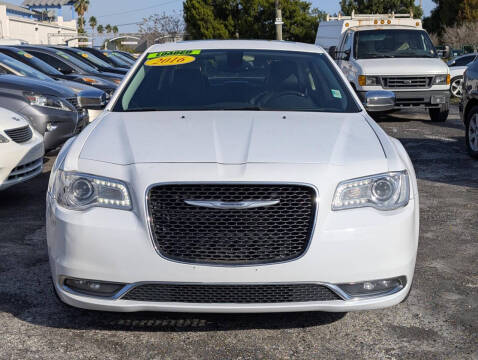 2016 Chrysler 300 C