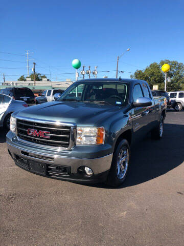 2009 GMC Sierra 1500 for sale at Gator's Auto Sales in Garland TX