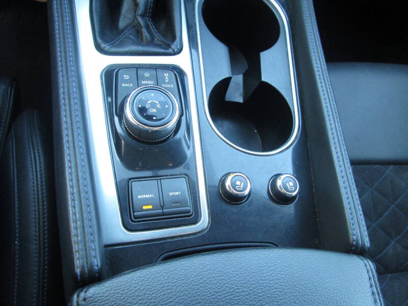 2017 Nissan Maxima 3.5 SR