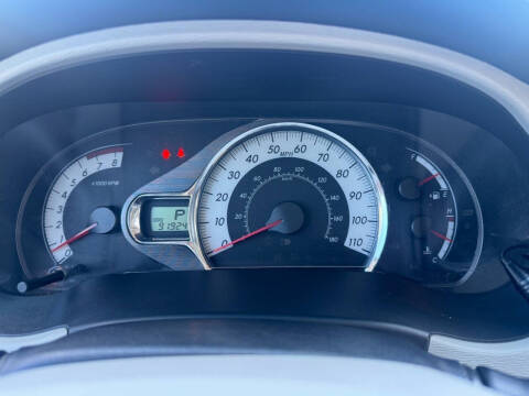 2013 Toyota Sienna SE 8-Passenger