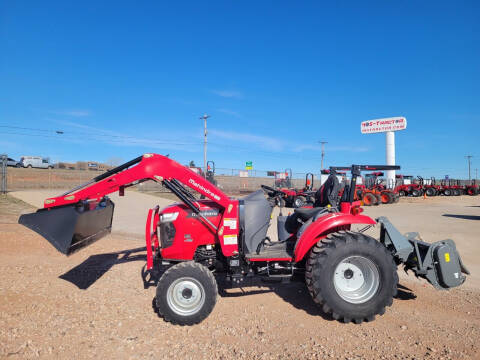 2025 Mahindra 1635 Shuttle