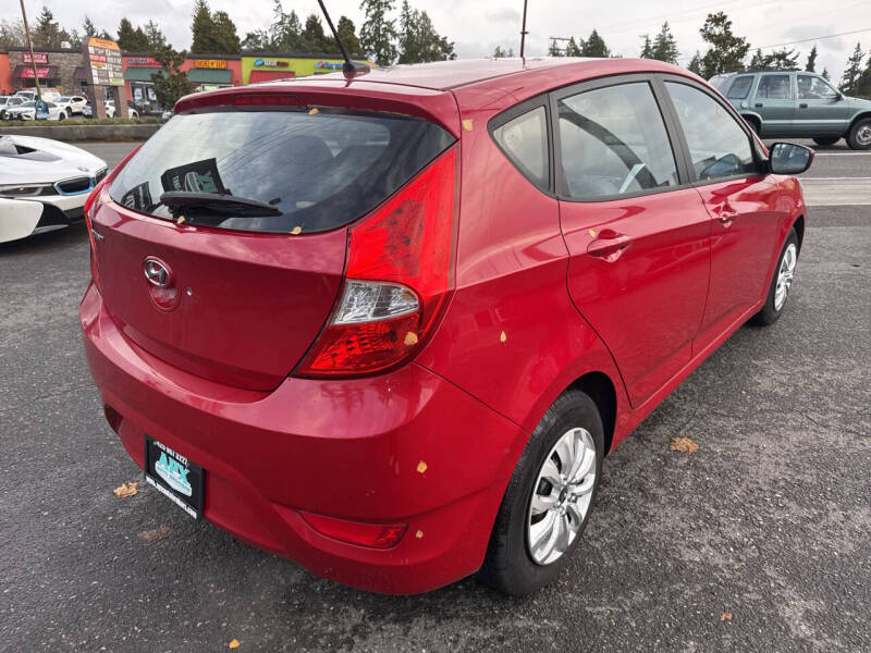 2012 Hyundai Accent GS