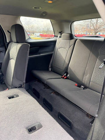 2016 GMC Acadia SLE-1