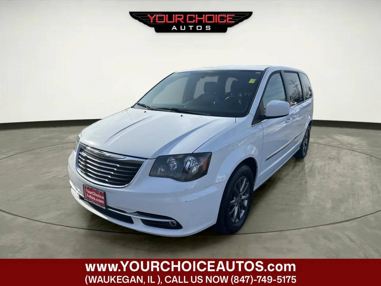2016 Chrysler Town and Country S 4dr Mini Van's photo