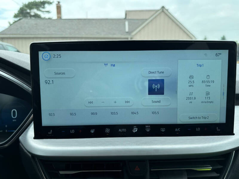 2025 Ford Escape Platinum