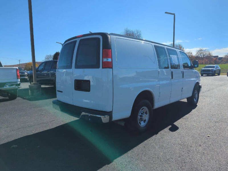 2024 Chevrolet Express 2500