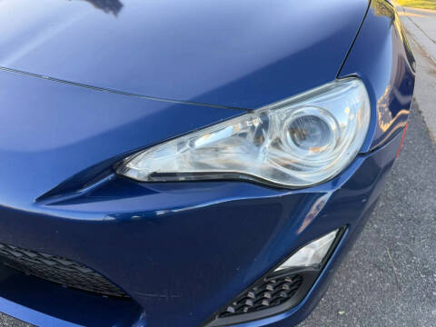 2013 Scion FR-S
